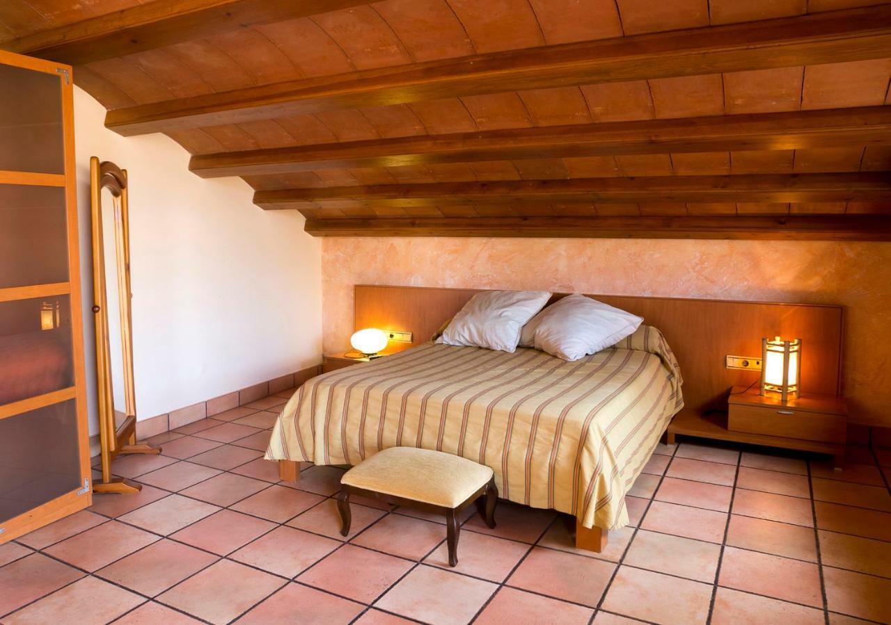 Hotel Restaurante La Masieta Крешель Экстерьер фото